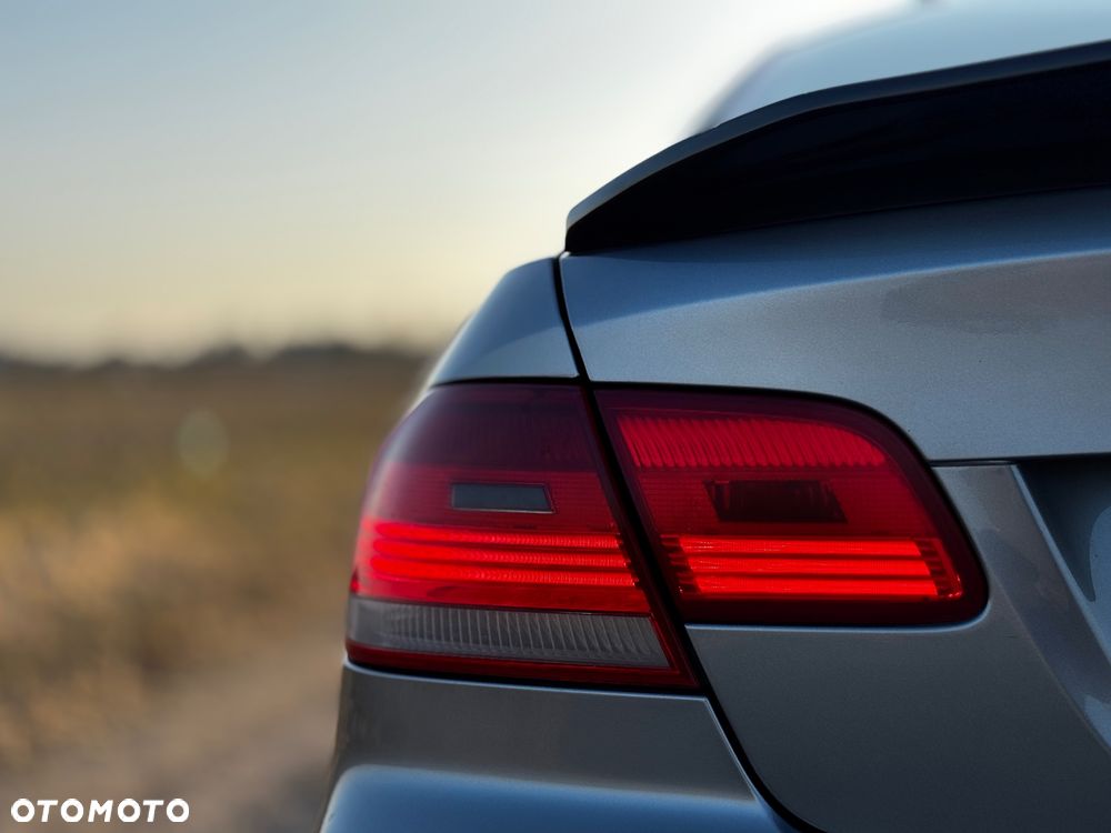 BMW Seria 3 325i - 37