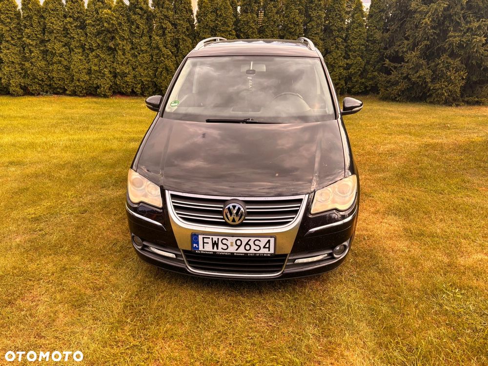 Volkswagen Touran 2.0 TDI DPF Highline DSG - 2