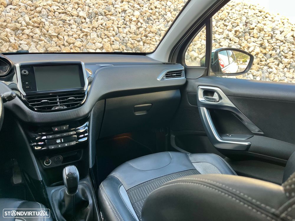 Peugeot 2008 PureTech 110 Stop&Start Business-Line - 16