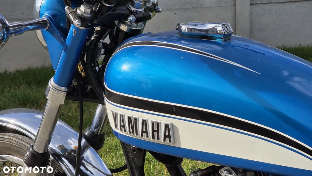 Yamaha RD - 23