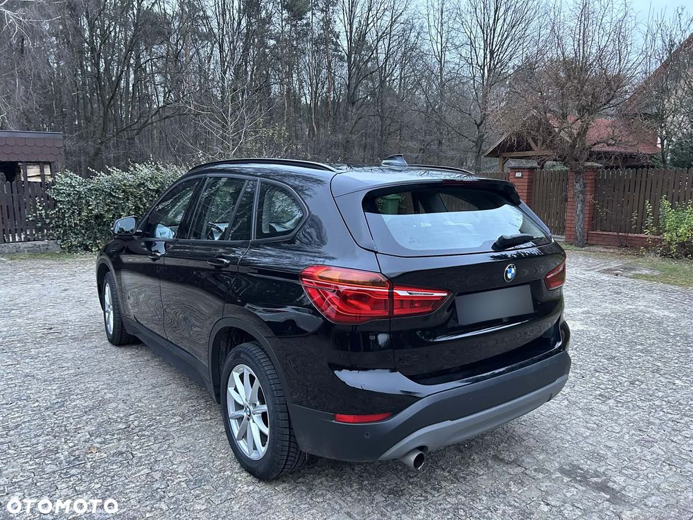 BMW X1 sDrive18i - 4