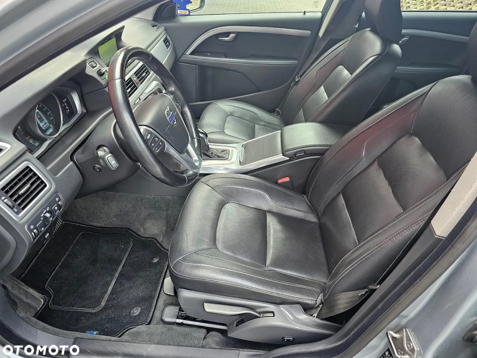 Volvo V70 D2 Geartronic Powershift Momentum - 17