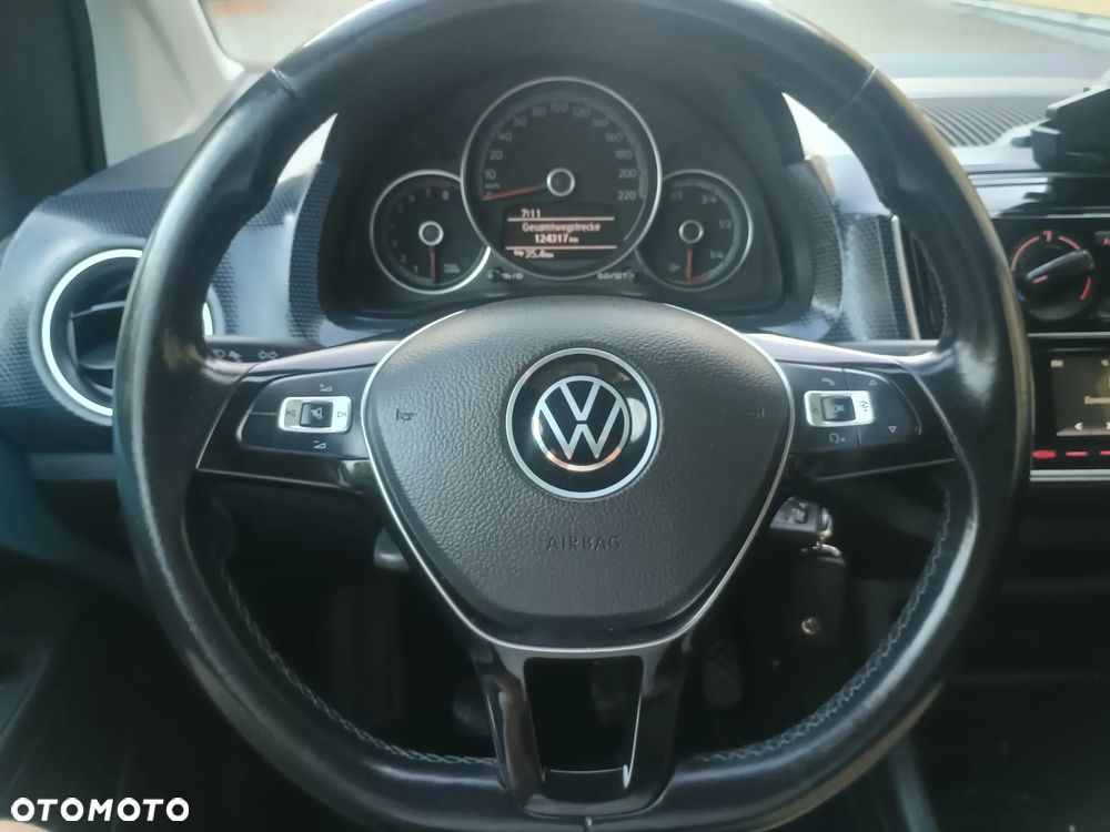 Volkswagen up! - 18