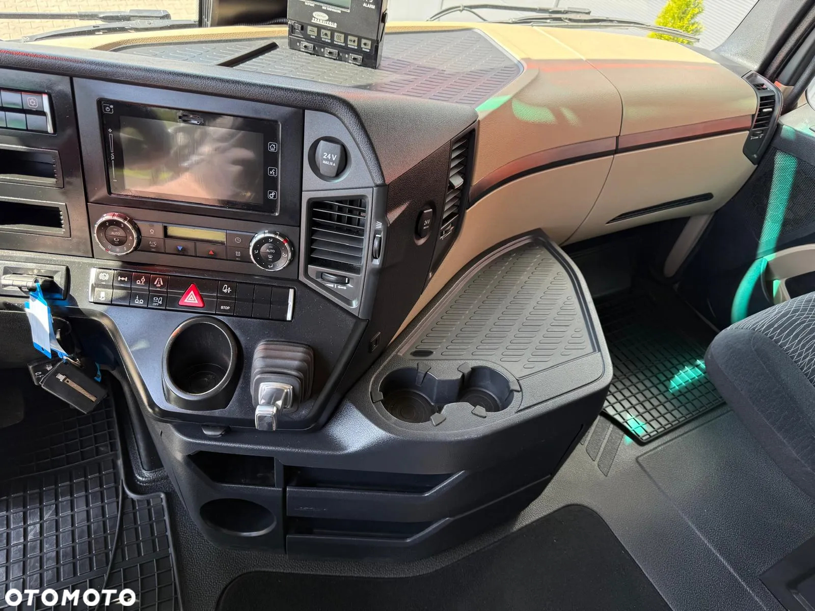 Mercedes-Benz Actros 2542 // E6 // chłodnia multitemperatura 22,5 Epal // winda // bitemperatua // świeżo z Niemiec // Idealny !!! - 33