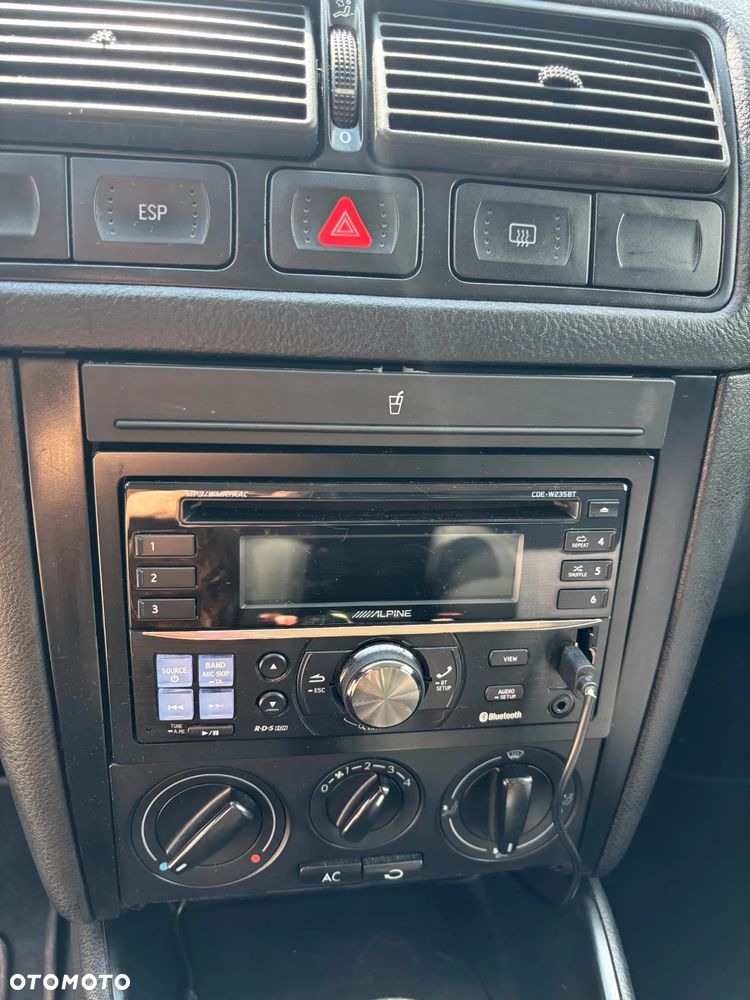 Volkswagen Golf - 13