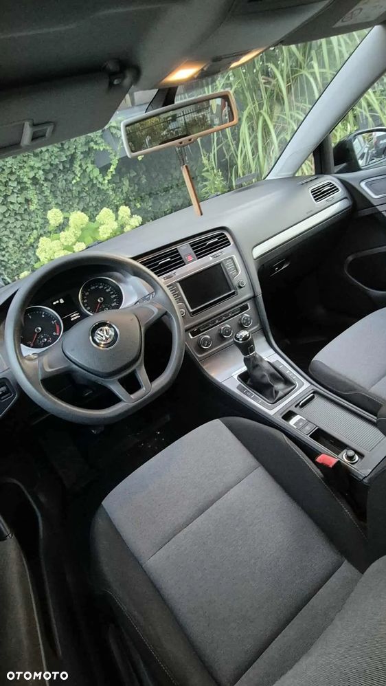 Volkswagen Golf VII 1.6 TDI BlueMotion Trendline - 11