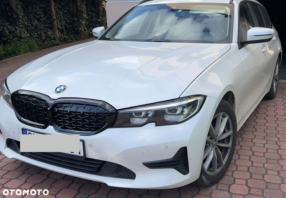 BMW Seria 3 330i Advantage - 2