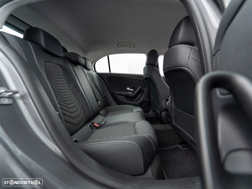 Mercedes-Benz A 250 e - 48
