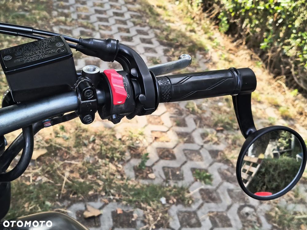 Yamaha XVS - 35