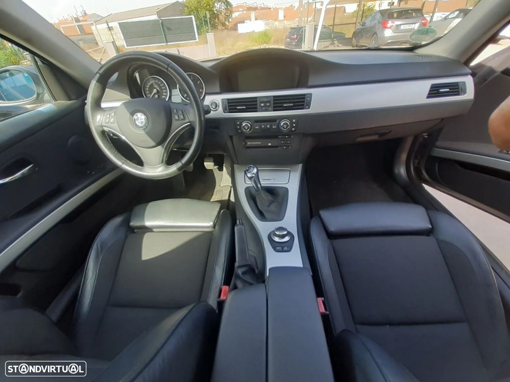 BMW 330 d - 14