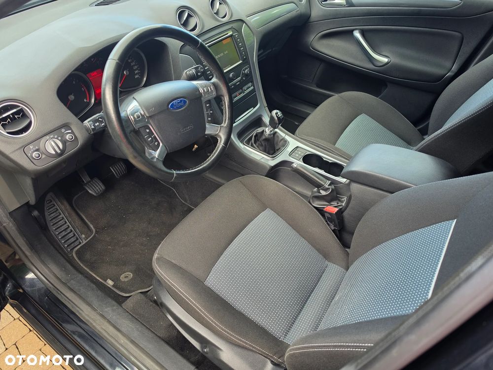 Ford Mondeo - 10