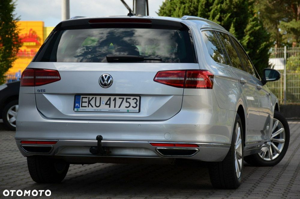 Volkswagen Passat - 8