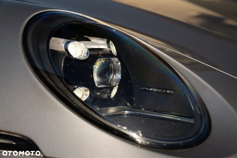 Porsche 911 - 12