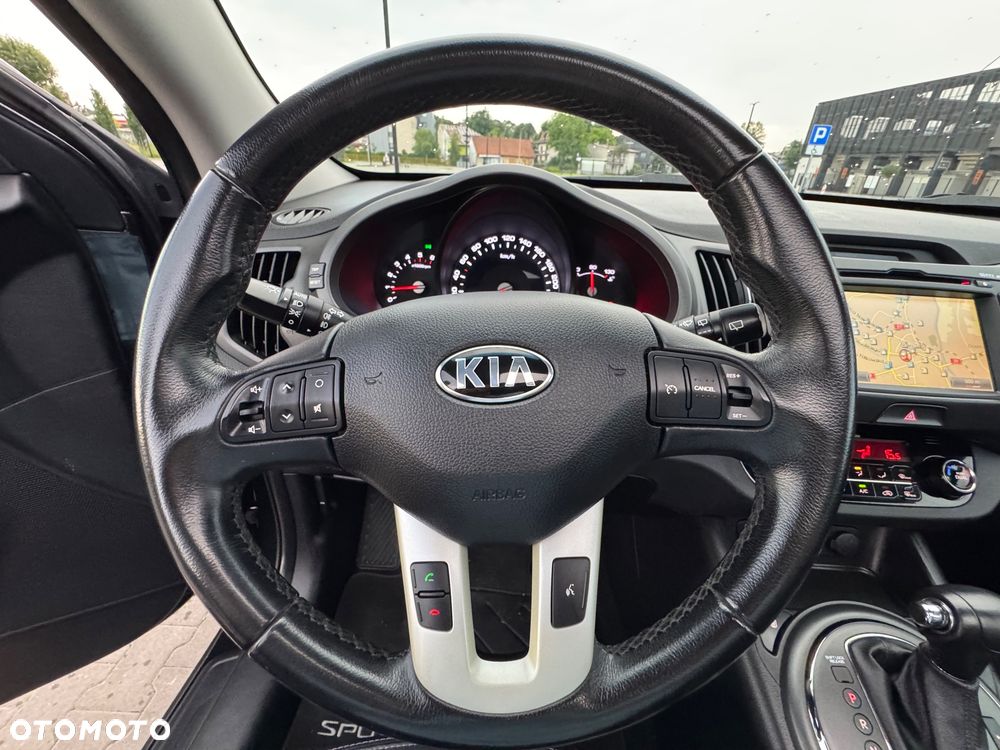 Kia Sportage 2.0 CRDI AWD Dream-Team Edition - 28