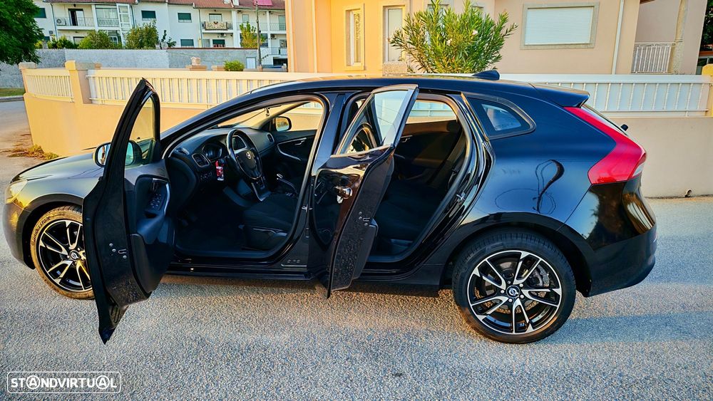 Volvo V40 1.6 D2 Eco Kinetic - 3