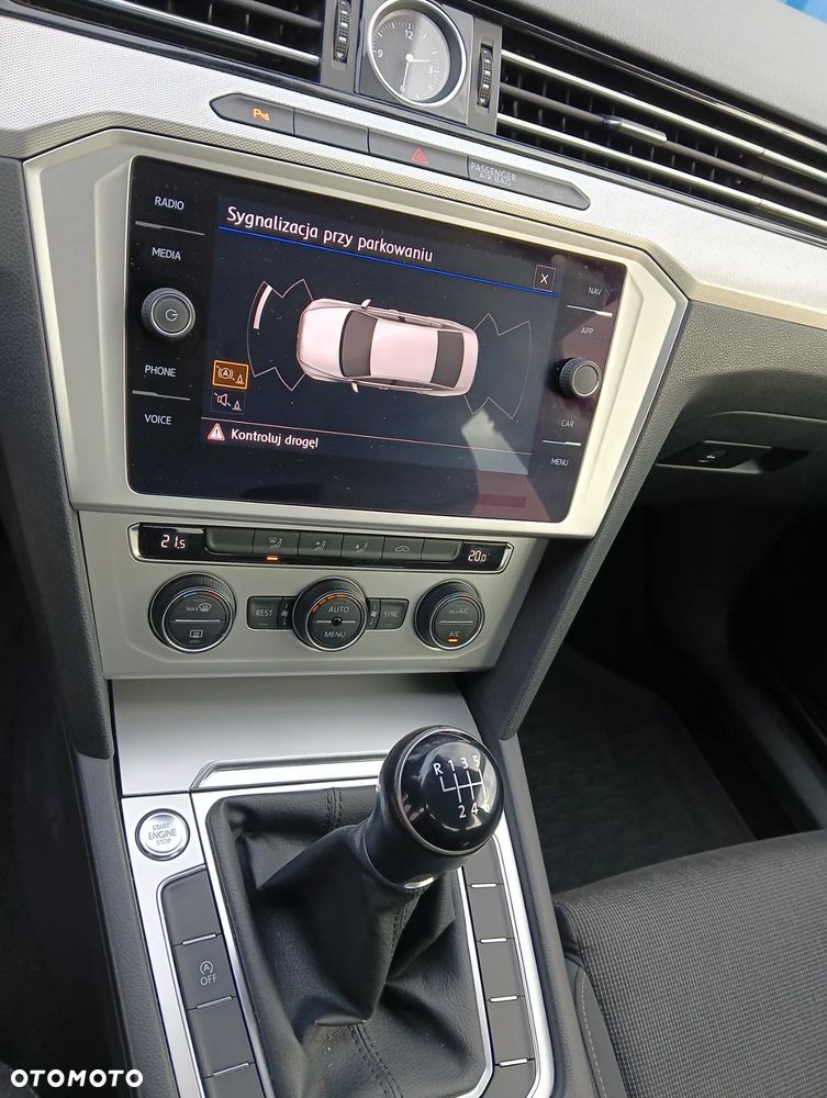 Volkswagen Passat 1.5 TSI EVO Business - 17