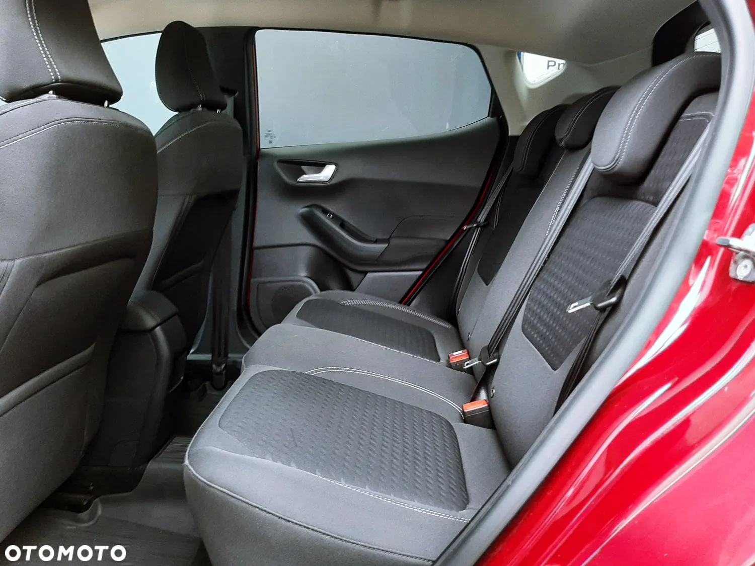 Ford Fiesta 1.0 EcoBoost Titanium ASS - 24