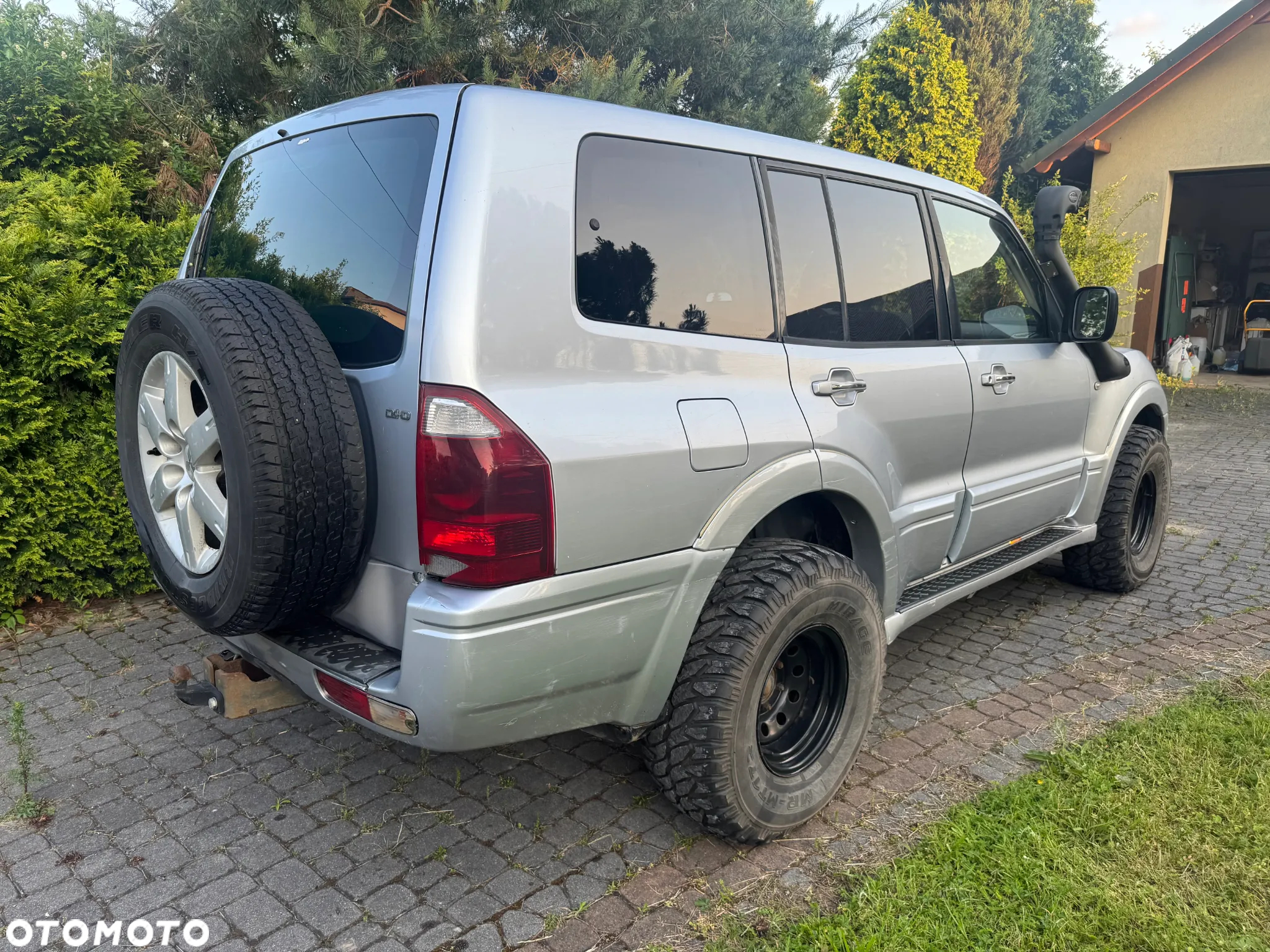 Mitsubishi Pajero - 3