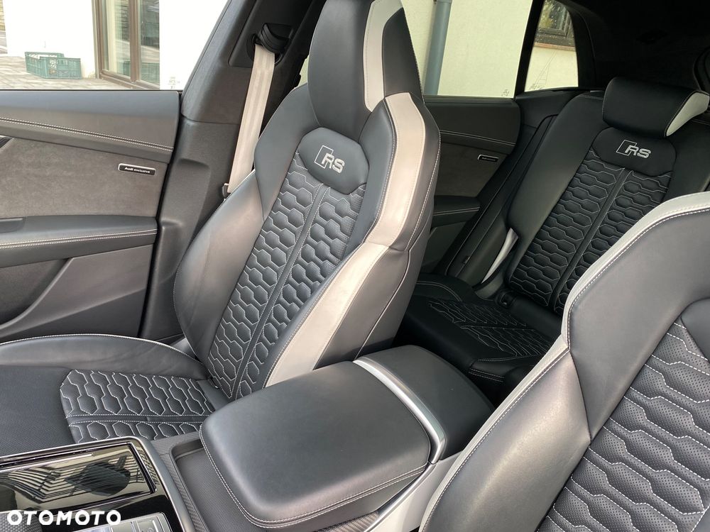 Audi RS Q8 - 18