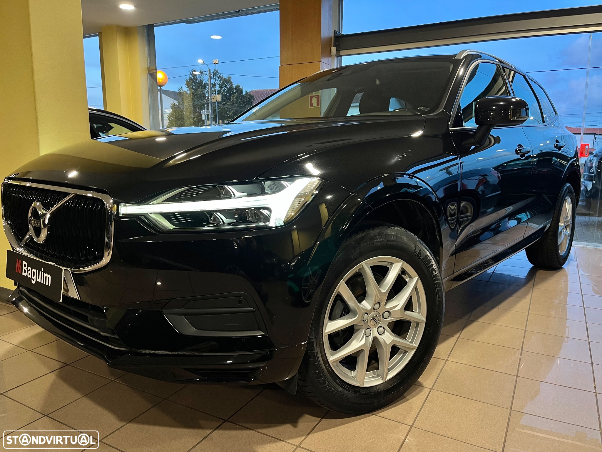 Volvo XC 60 2.0 D4 Momentum AWD Geartronic - 24