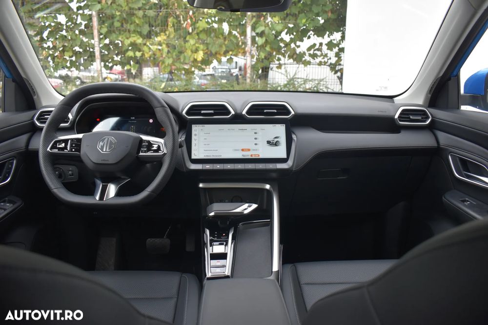MG ZS HEV - 21