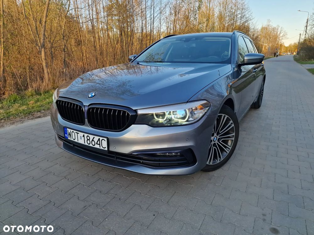 BMW Seria 5 520i Sport Line - 1
