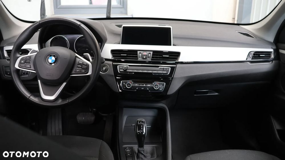 BMW X1 sDrive18d Advantage - 10