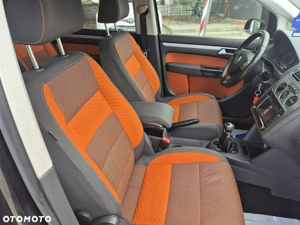 Volkswagen Touran 1.4 TSI Cross - 19