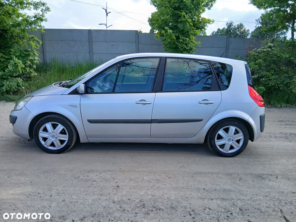 Renault Scenic 1.9 dCi Emotion - 5