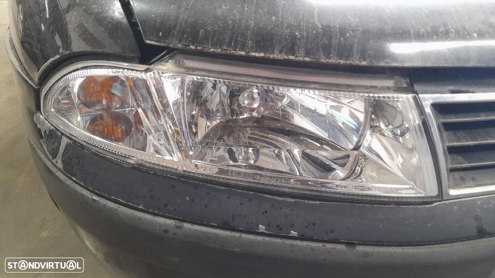 Ótica / farol direita MITSUBISHI Carisma Hatchback (DA_) - 1