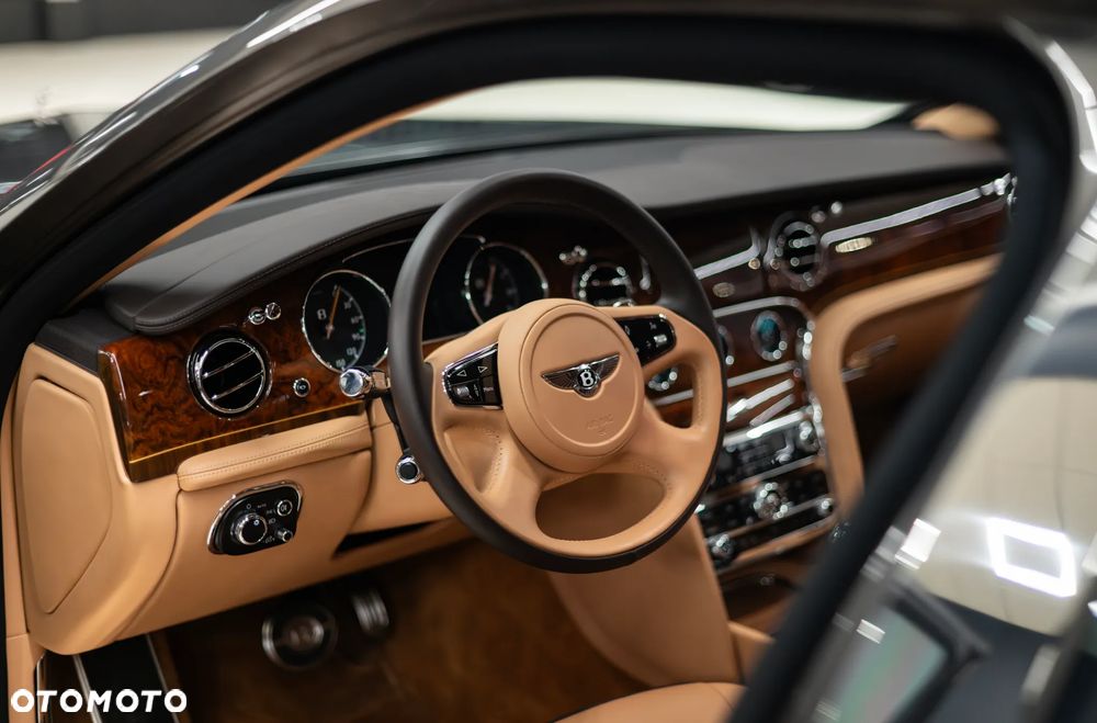 Bentley Mulsanne - 14