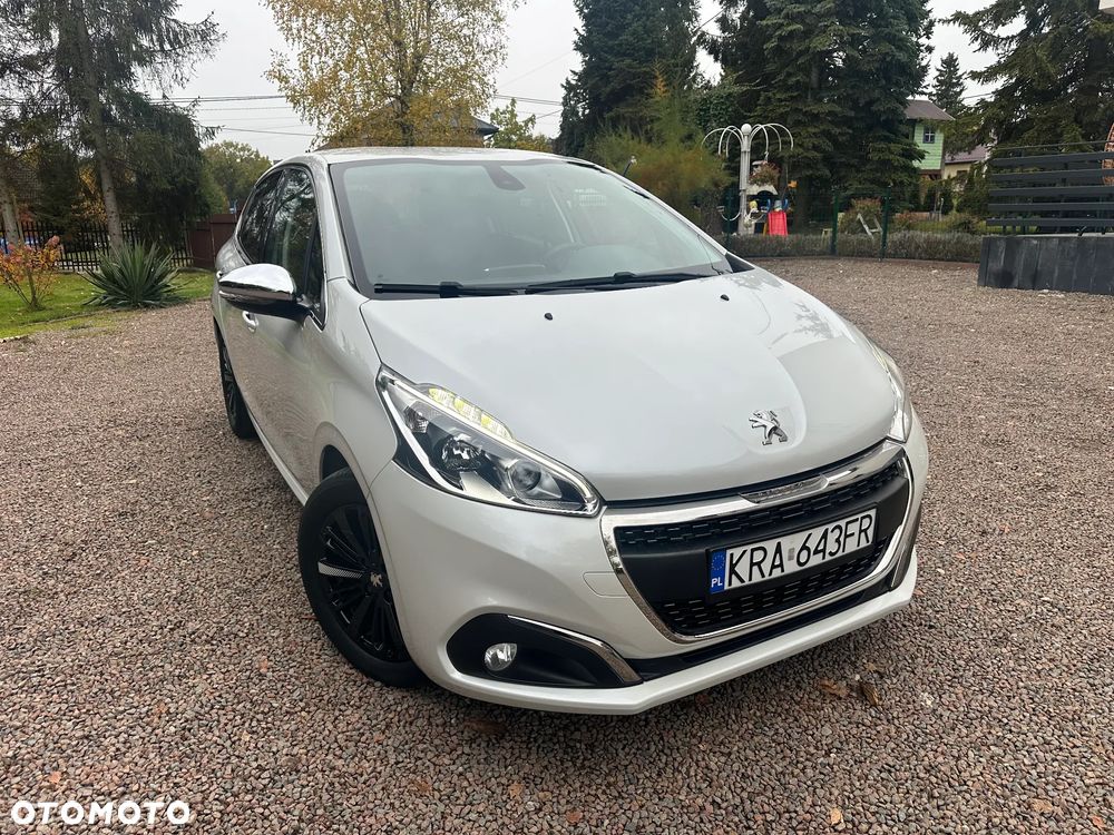 Peugeot 208 2016 photo 5