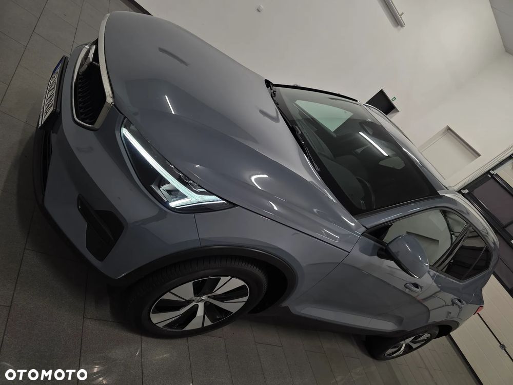 Volvo XC 40 B3 B DKG Ultra Dark - 4