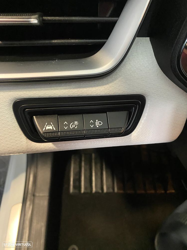 Renault Clio 1.5 Blue dCi Limited - 8