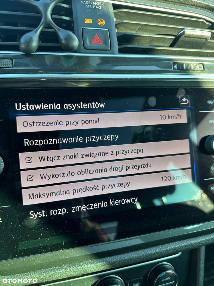 Volkswagen Tiguan 2.0 TDI SCR DSG R-Line - 28