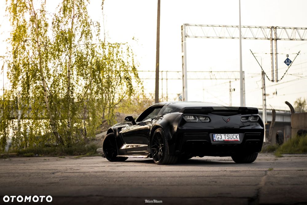 Chevrolet Corvette - 6