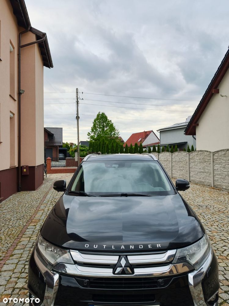 Mitsubishi Outlander 2.0 Instyle Navi 4WD CVT - 1