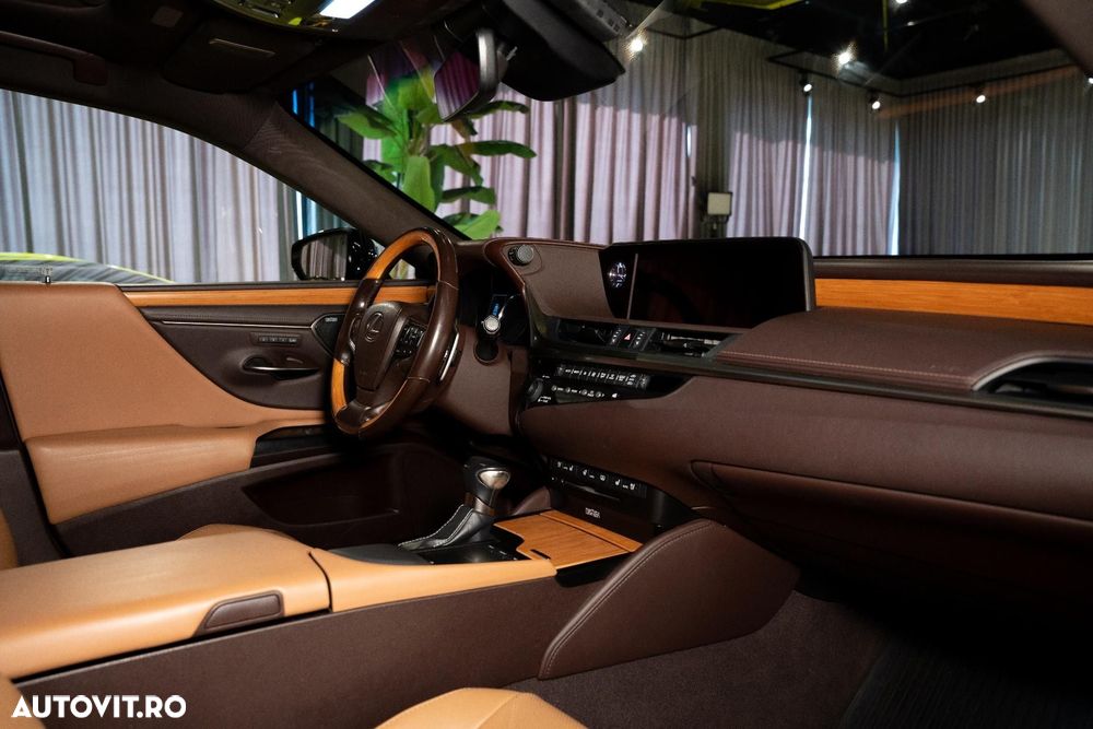 Lexus Seria ES - 30
