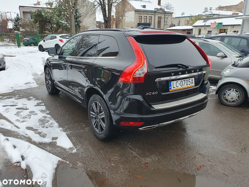 Volvo XC 60 D4 Momentum Pro - 3