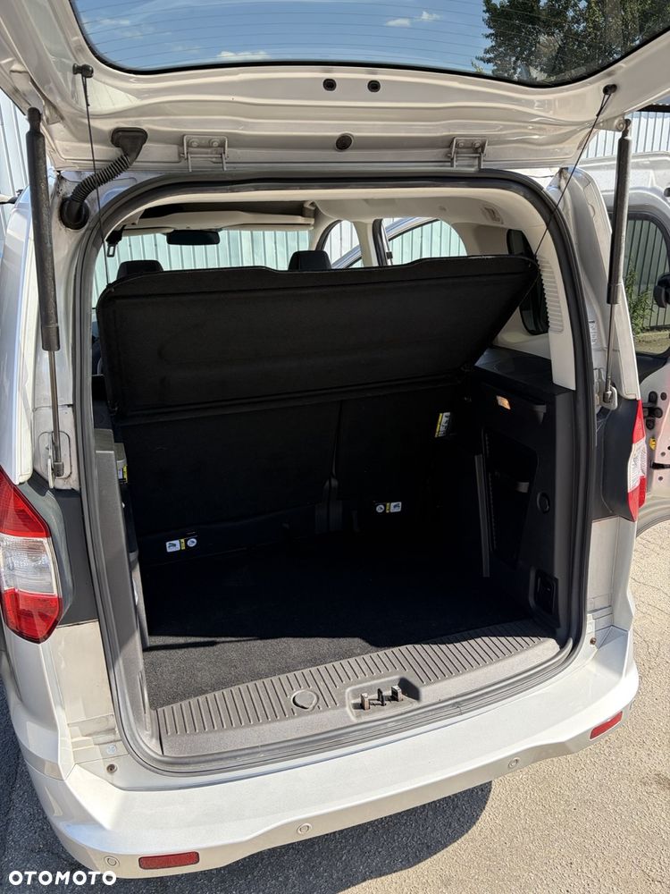 Ford Tourneo Courier 1.0 EcoBoost S&S Titanium - 18