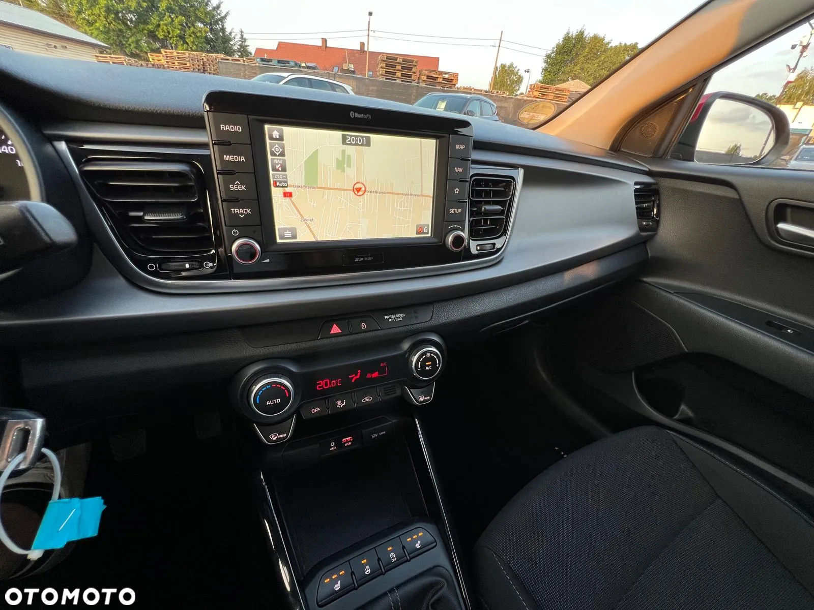 Kia Rio 1.4 L - 27