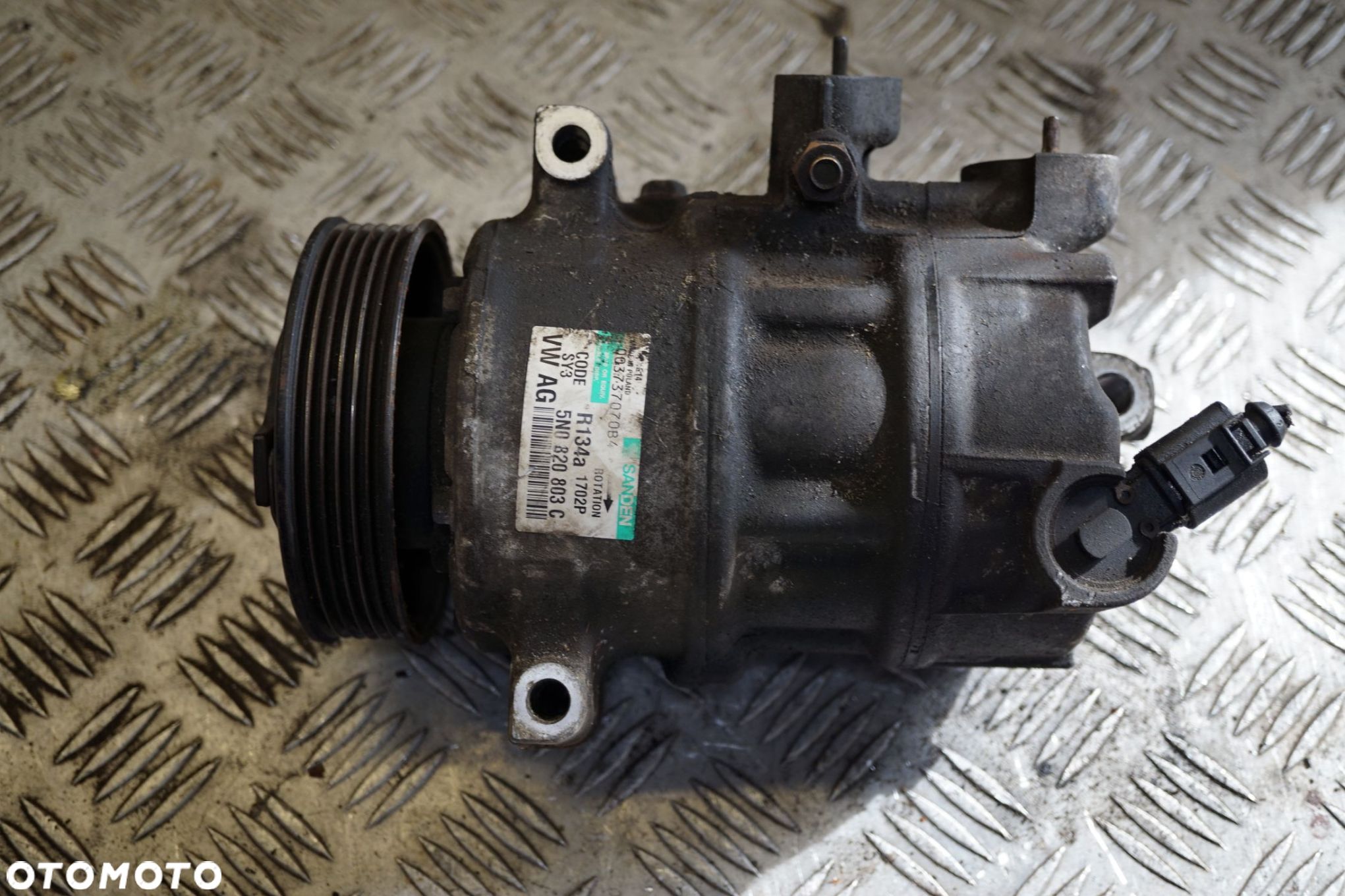 KOMPRESOR KLIMATYZACJI SPRĘŻARKA A3 8P 5N0820803C AUDI 2003-2008 - 1