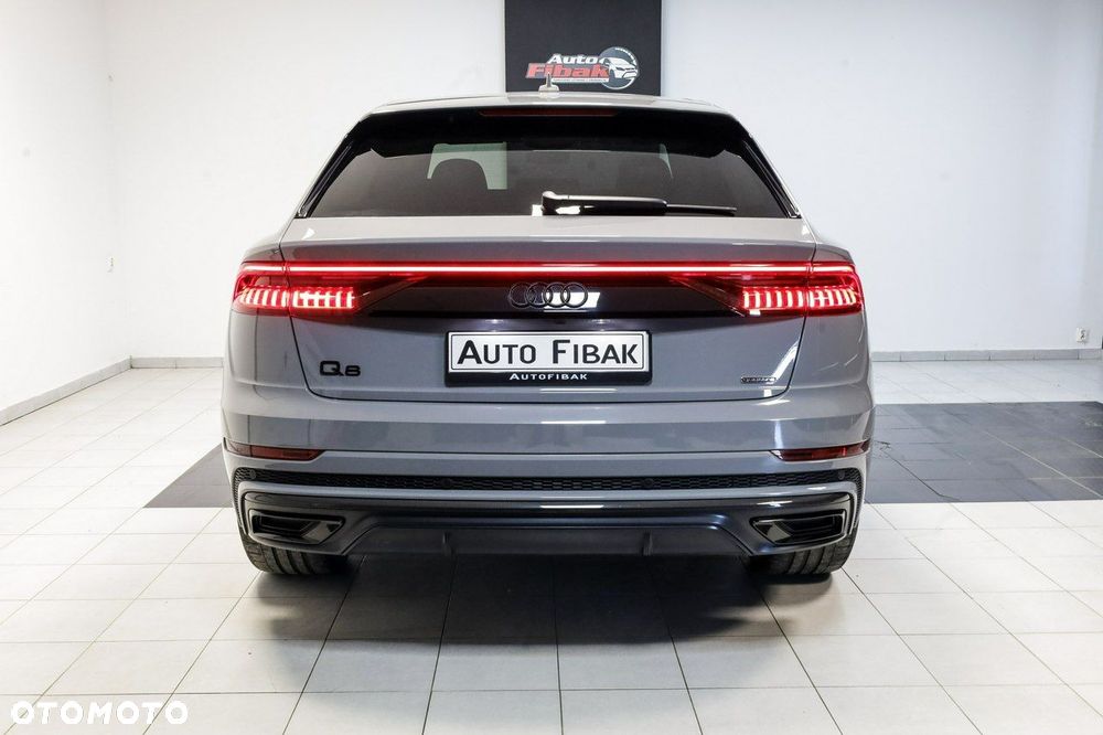 Audi Q8 - 14