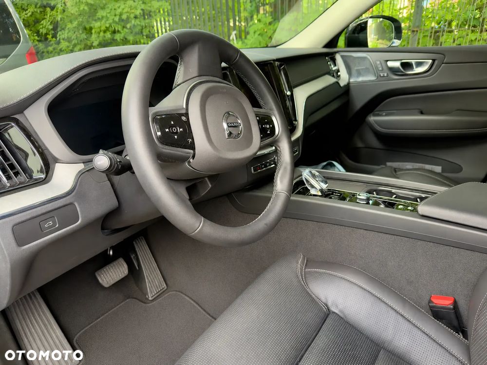 Volvo XC 60 B5 B AWD Ultra Dark - 7