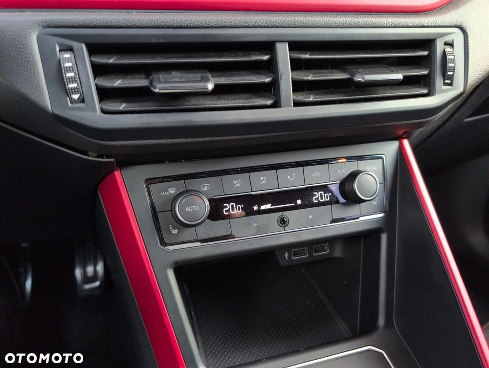 Volkswagen Polo 2.0 TSI GTI DSG - 32