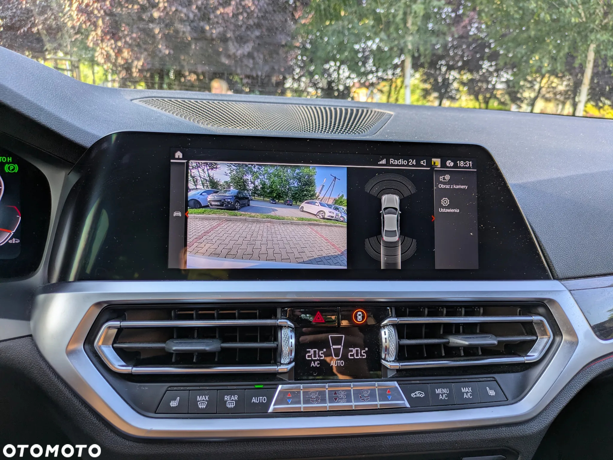 BMW Seria 3 330i Sport Line - 2