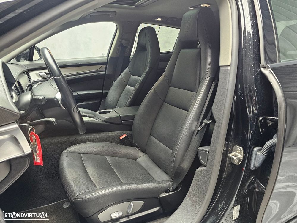 Porsche Panamera Platinum Edition - 23