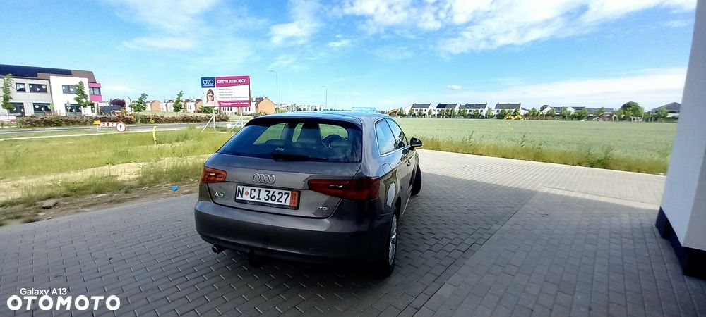 Audi A3 3-drzwiowe 1.6 TDI DPF Attraction - 8