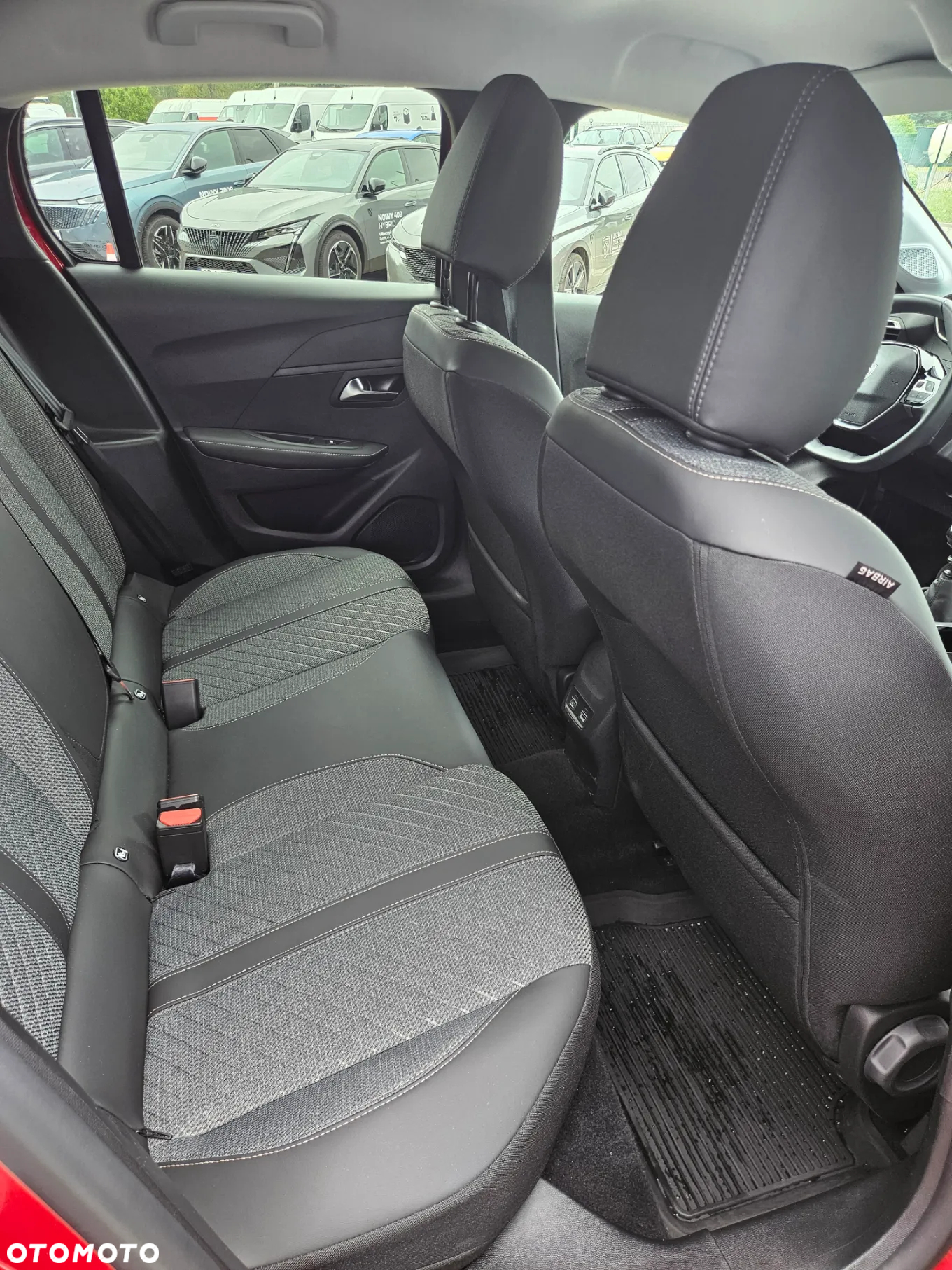 Peugeot 208 1.2 PureTech Allure S&S - 9
