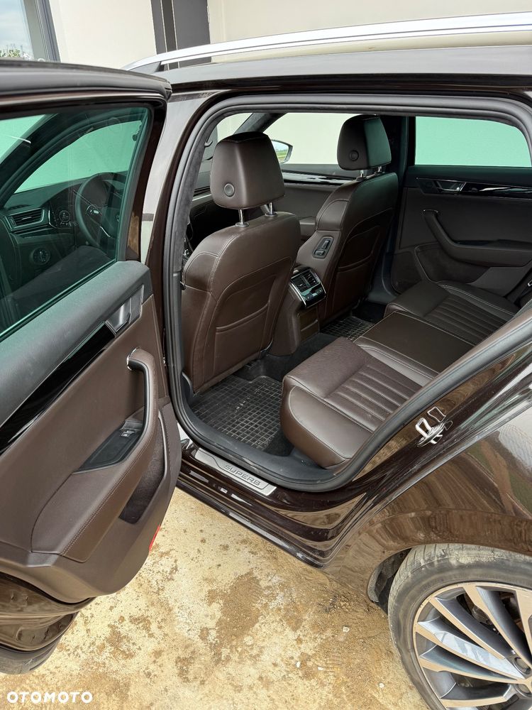 Skoda Superb 2.0 TSI L&K DSG - 8
